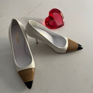 Burberry Pumps, never worn